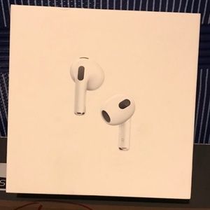 Apple - AirPods (3rd generation)